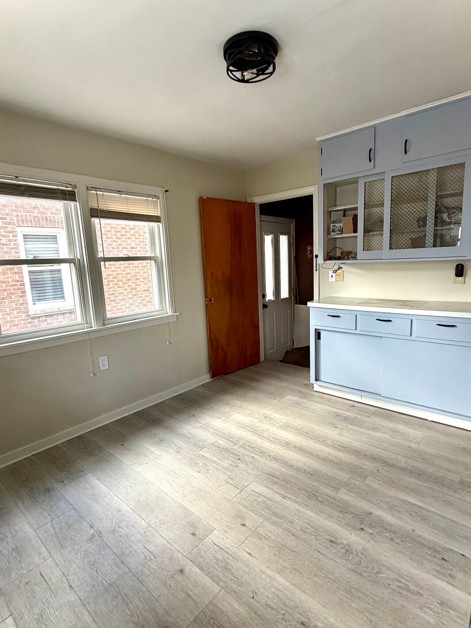 Building Photo - 408 N 68th St