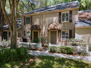 Building Photo - Magnolia Walk