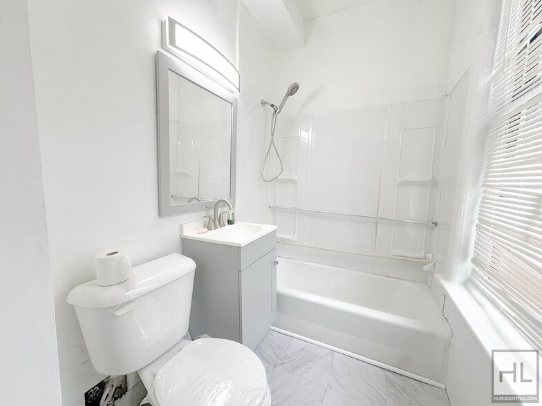 Building Photo - MACON STREET