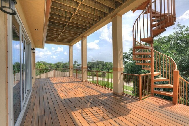 Building Photo - 7785 Grand Oak Cir