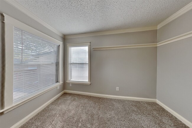 Building Photo - 8823 Stoney Bend Dr