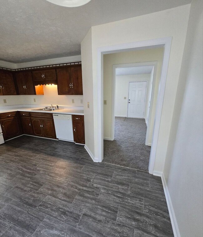Building Photo - 5382 Whisperwood Ct