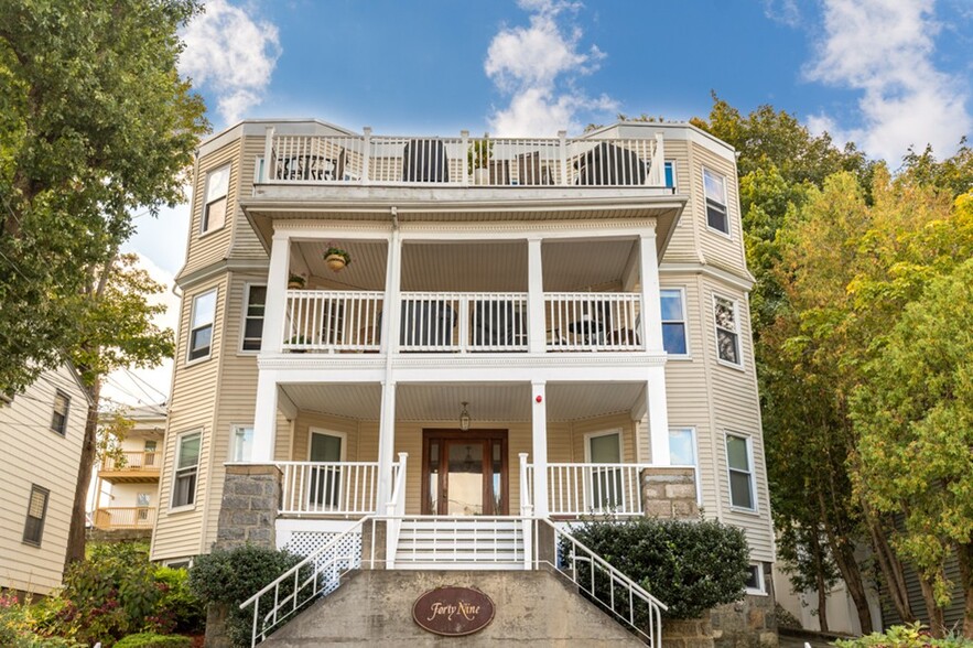 Building Photo - 49 Sagamore Ave