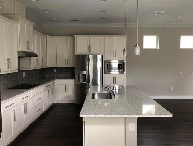 Building Photo - 9112 Yonath St