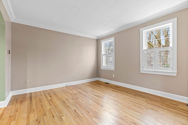 Building Photo - 44 Jordan St