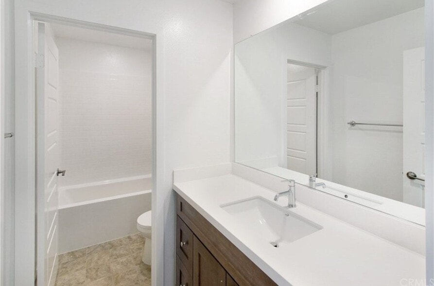Upstairs Suite -Bathroom - 31192 Campolina Way