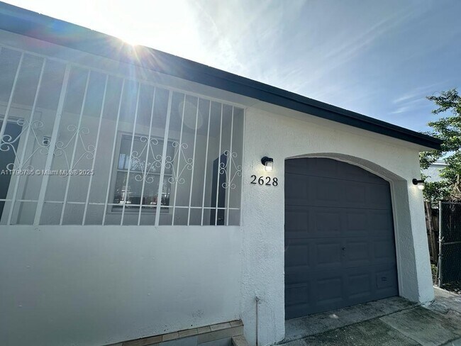 Building Photo - 2628 Fletcher Ct
