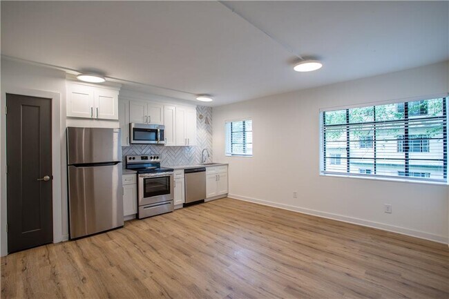Building Photo - 43 25th St NW