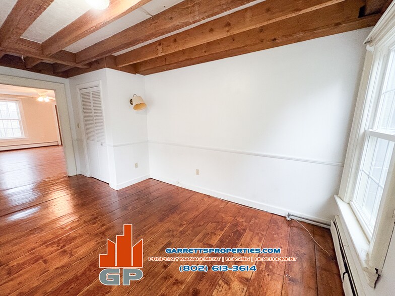 Building Photo - 4 Nashville Rd