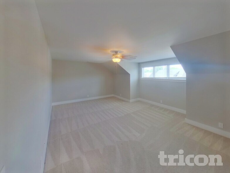 Building Photo - 228 Rockcastle Dr