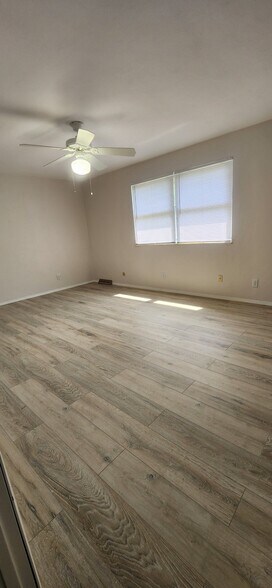 Building Photo - 107 Northland Dr