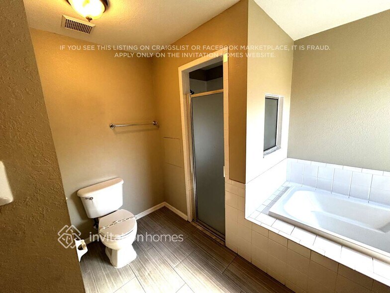 Building Photo - 1523 Yeomans Path