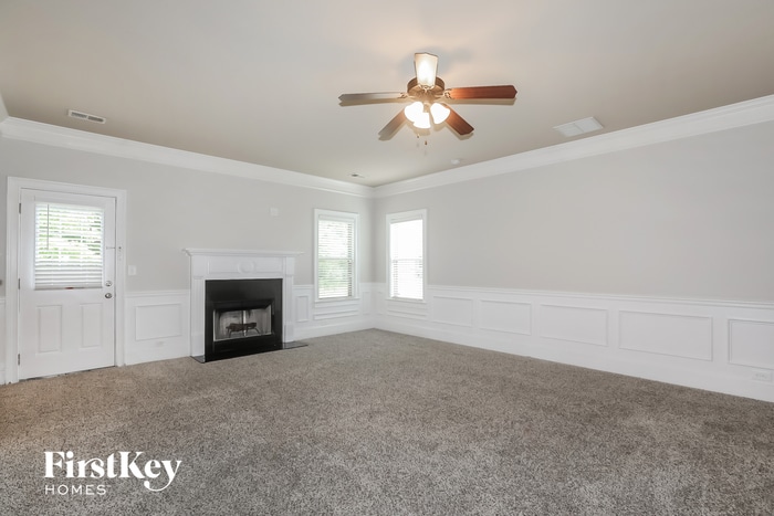 Building Photo - 394 Plymstock Dr