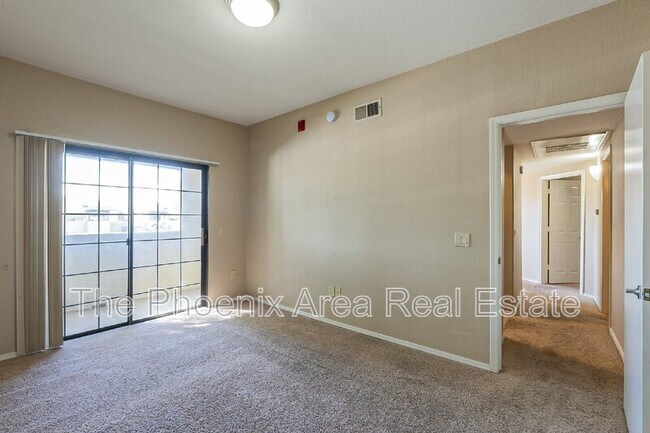 Building Photo - 3434 E Baseline Rd