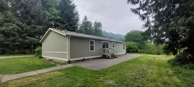 Building Photo - 6740 Greystone Ln