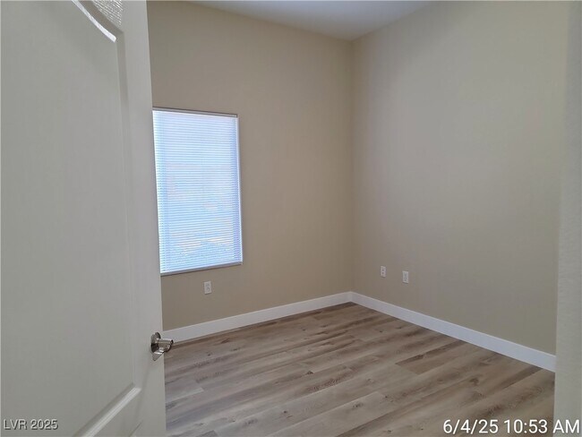 Building Photo - 8985 S Durango Dr