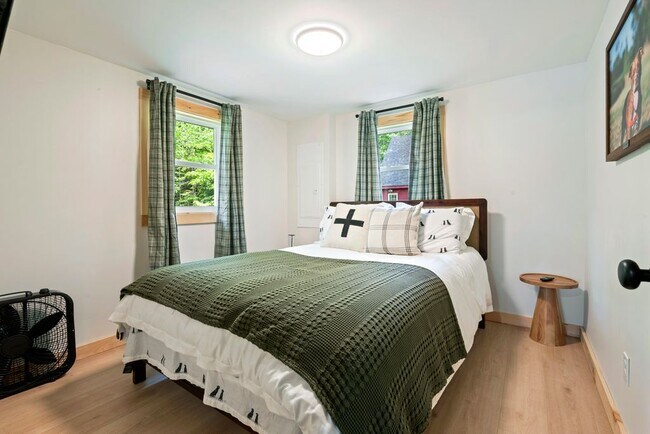 Building Photo - 30 Wag Rd