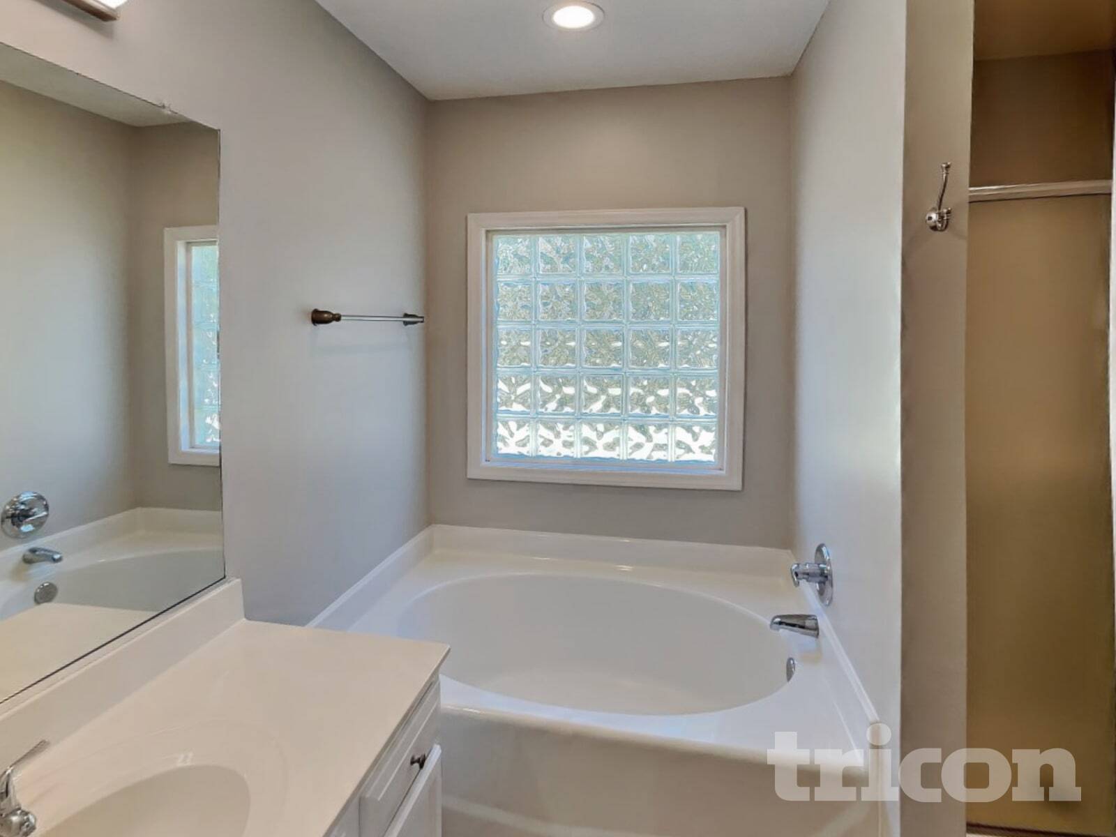 Building Photo - 2112 Saponi Village Ct