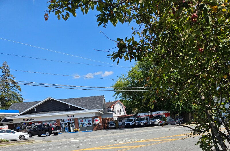 Building Photo - 49 Fowler St