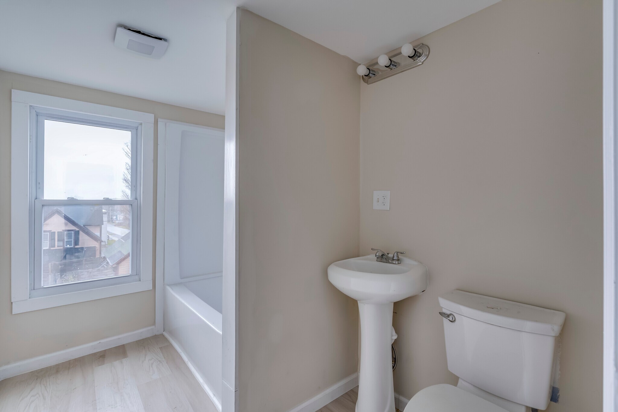 Building Photo - 739 Griffin St