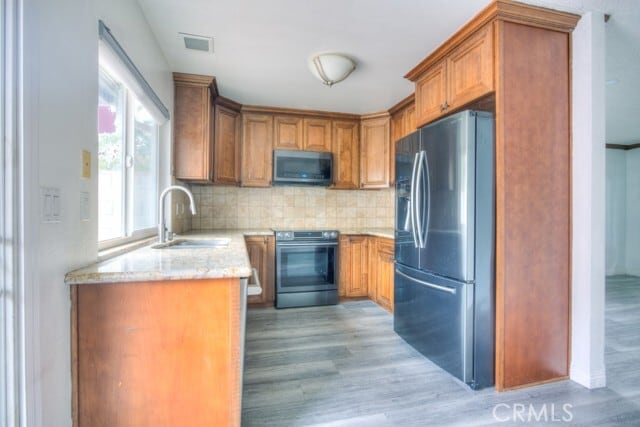 Building Photo - 2210 Shady Hills Dr