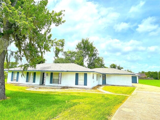 Building Photo - 316 Rabbit Trail