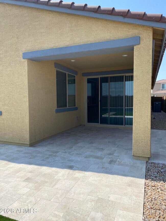 Building Photo - 8826 W Medlock Dr