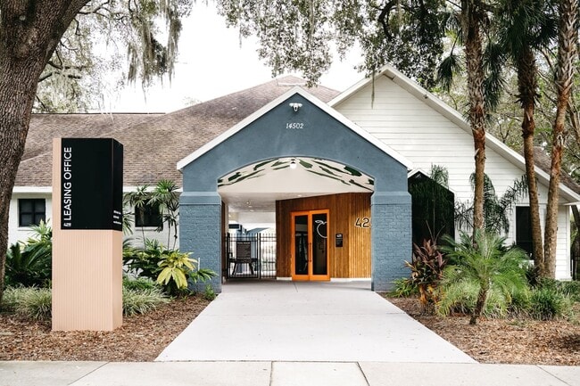 Building Photo - 42N