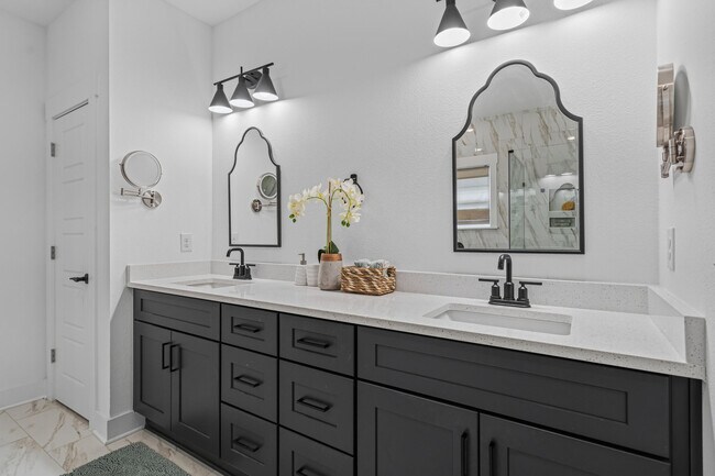 Building Photo - 35 Highland Dr NW