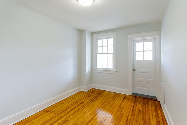 Building Photo - 5121 7th St NW