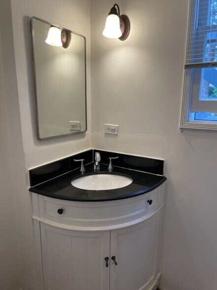 Building Photo - 2508 30th St