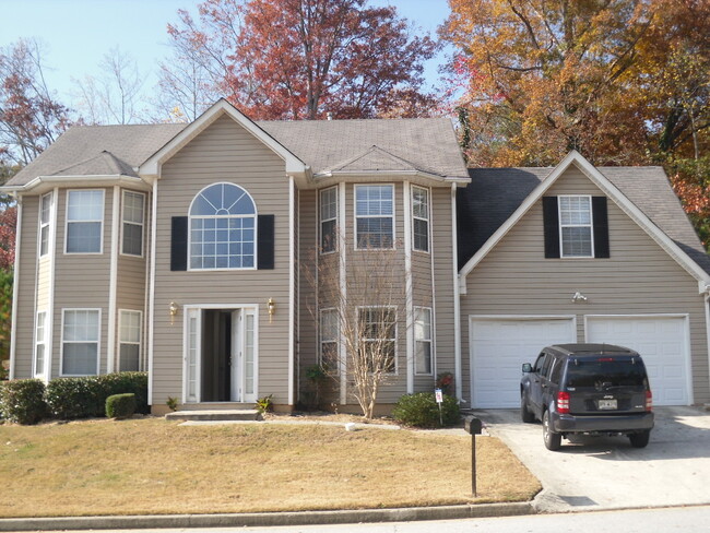 Primary Photo - Fully Renovated Beautiful house in Lithonia