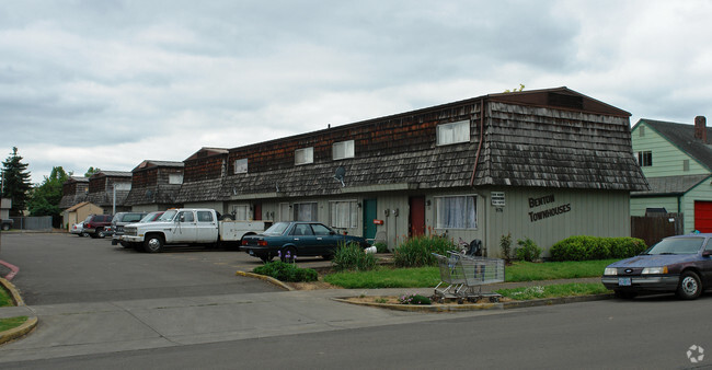 Primary Photo - Benton Townhouses