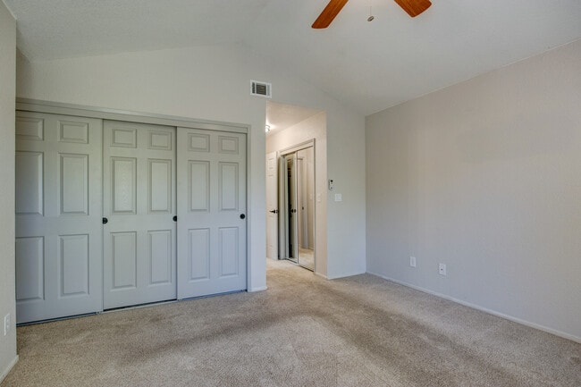 Building Photo - 9526 Victorian Wy