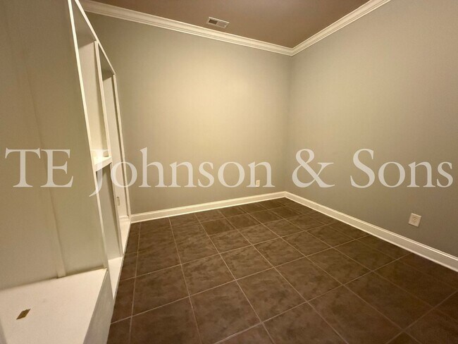 Building Photo - 5540 Brookberry Farm Rd