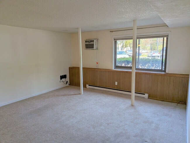 Building Photo - 16 Juniper Rd