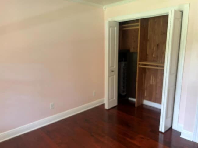 Building Photo - 8526 SW Westwood Ln