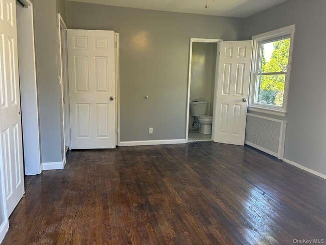 Building Photo - 4-38 Beach 22nd St