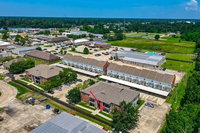 Building Photo - CONDO UNIT IN DENHAM SPRINGS