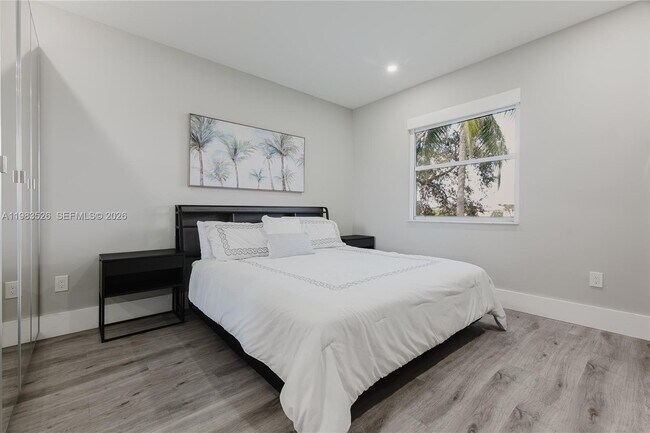 Building Photo - 12735 SW 49th Ct