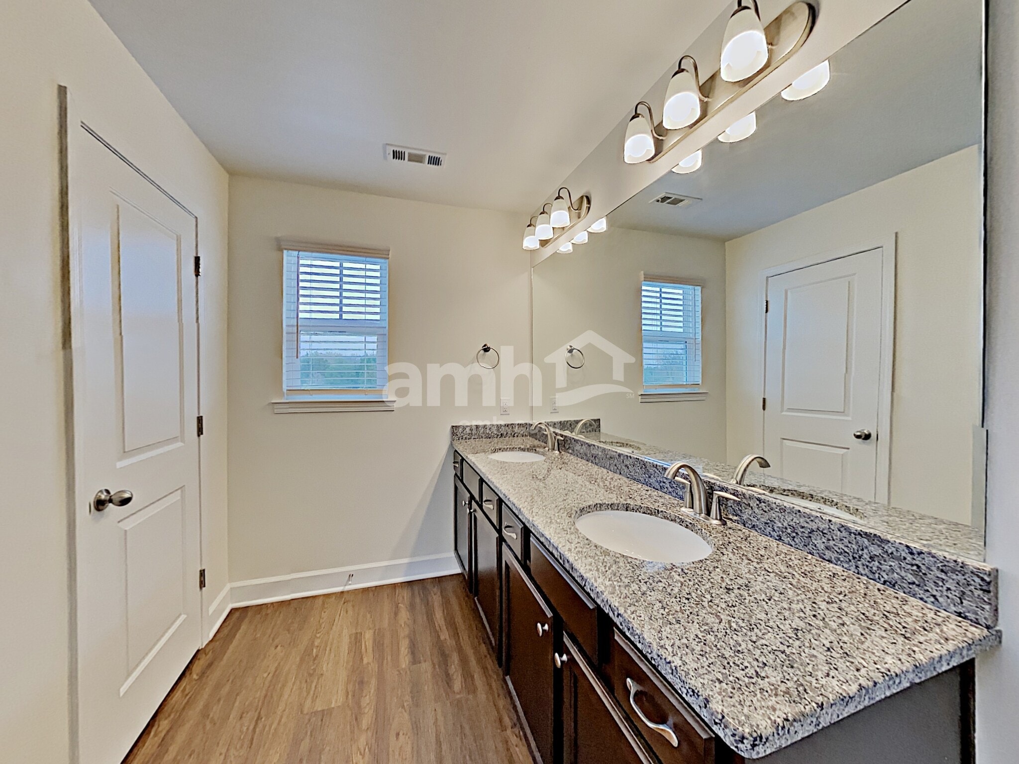 Building Photo - 5258 Lake Maxwell Dr