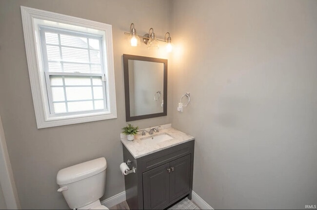Building Photo - 2855 Needletail Dr