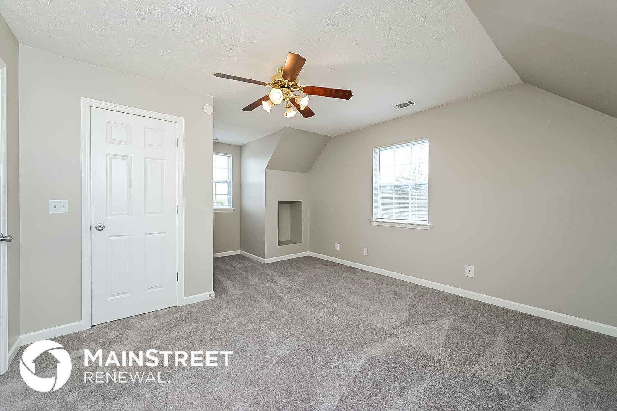Building Photo - 802 Pebble Beach Cir