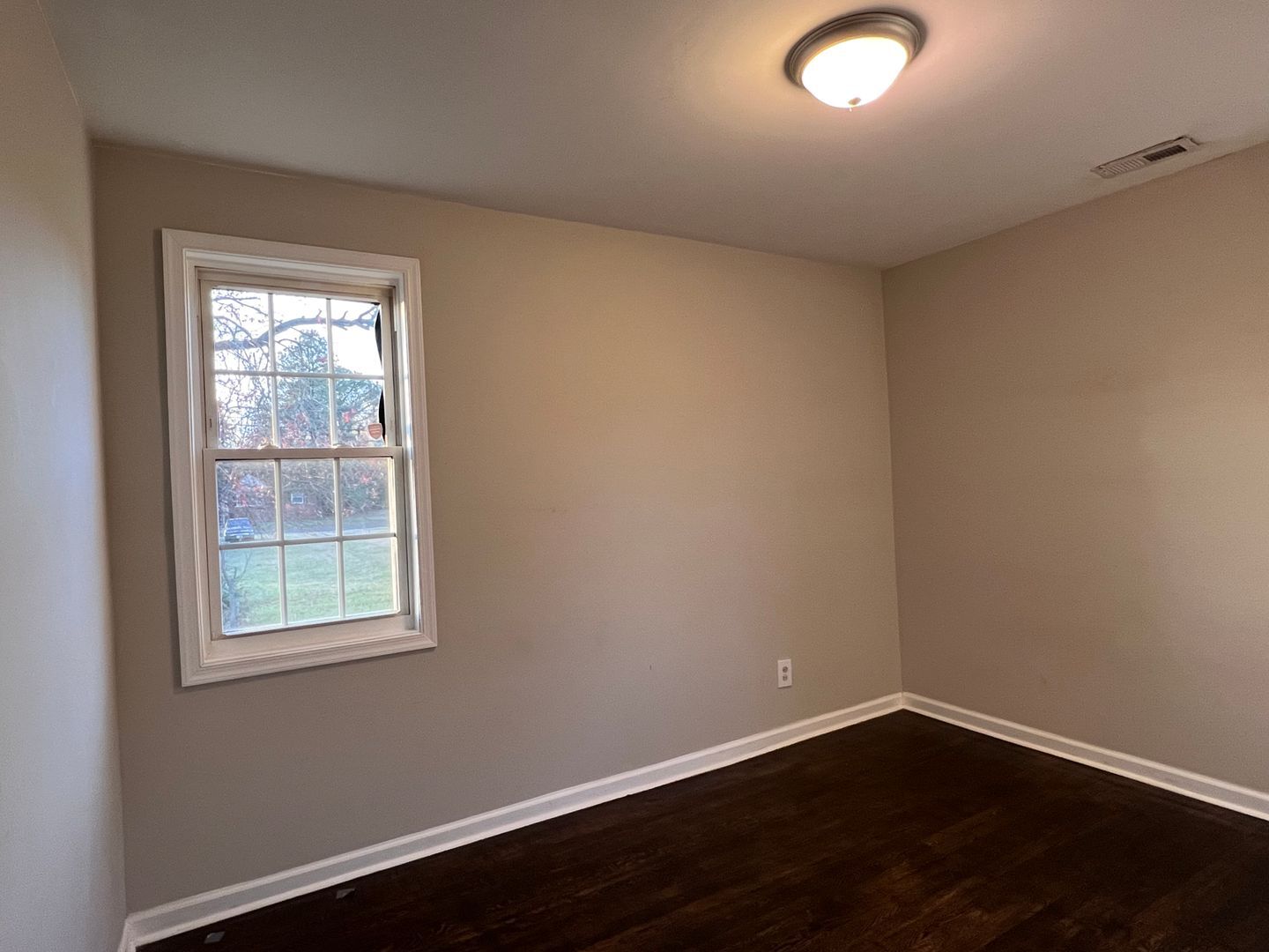 Building Photo - 4608 Eastover Ave