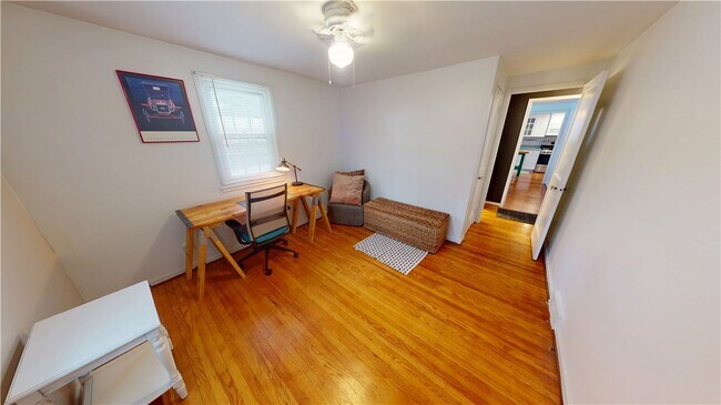 Building Photo - 940 S Grosvenor Rd