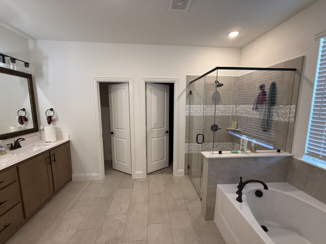 Building Photo - 3113 Blazing Star Rd