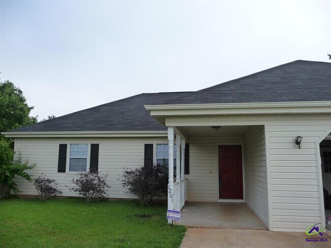 Primary Photo - 1201 Sardis Ln