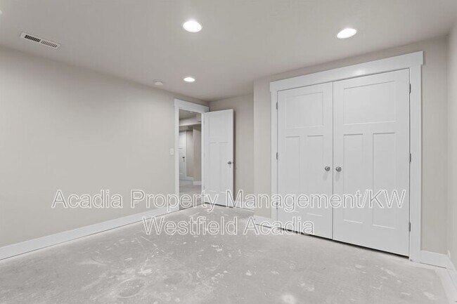 Building Photo - 1457 S Canyon View Dr