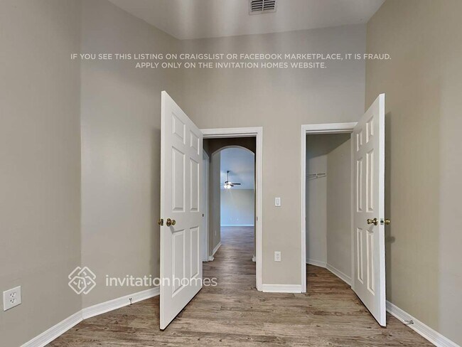 Building Photo - 1151 Sophia Blvd