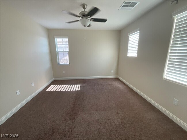 Building Photo - 2171 Tortona St